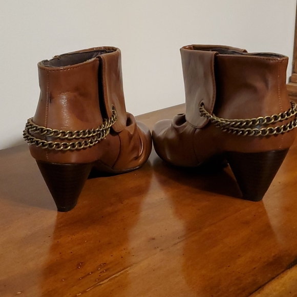Gabriella Rocha ankle boots, size 6 - Picture 3 of 5